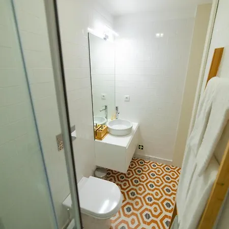 Guest Downtown Taipas *