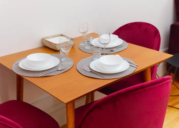 Guest Downtown Taipas *