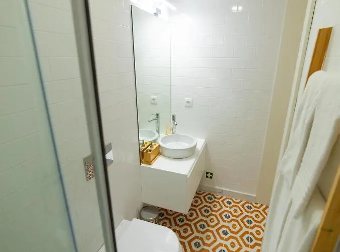 Guest Downtown Taipas *